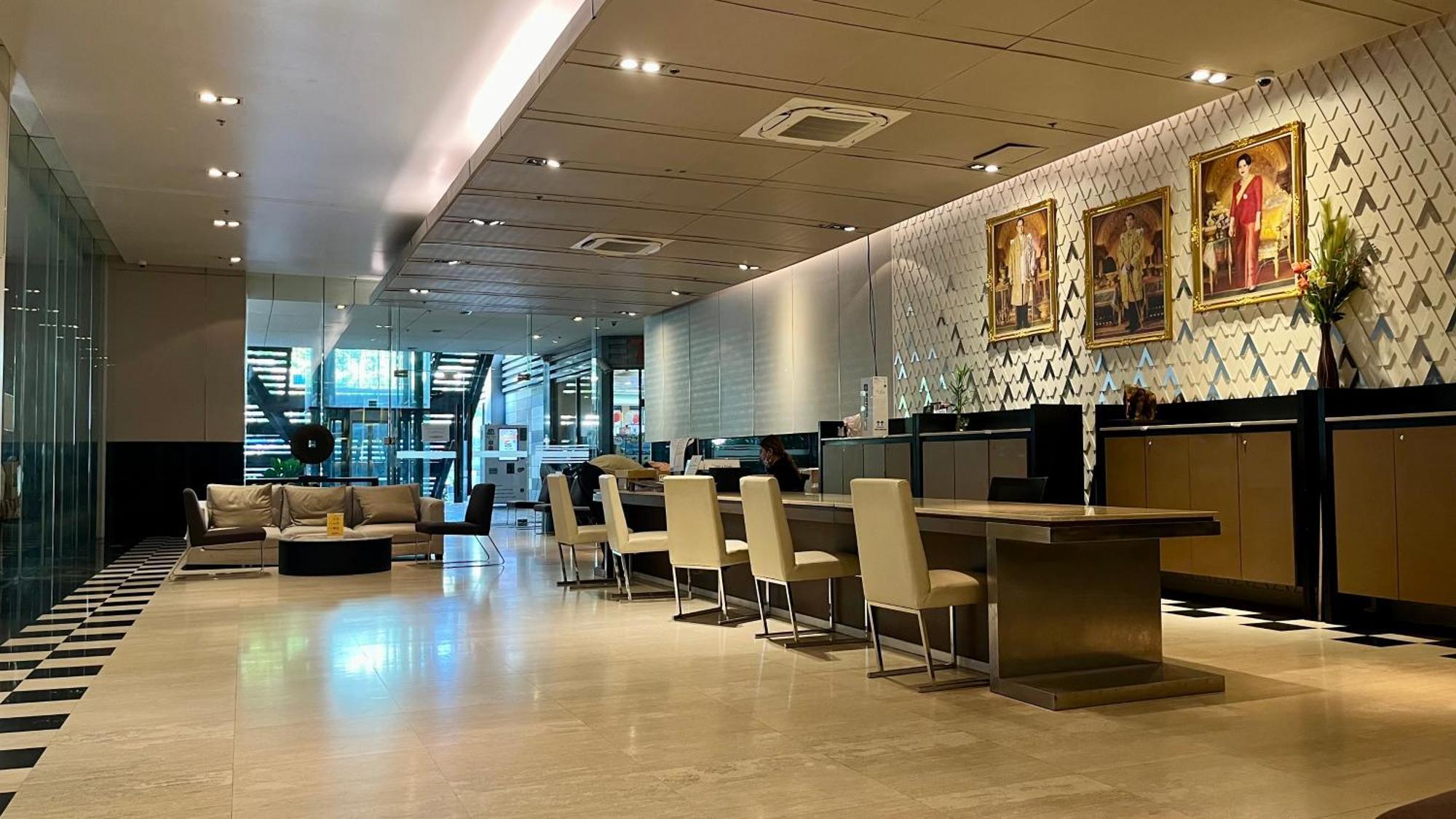 Cozy Studio Walk To Bts Free Wi-Fi Great Location Банкок Екстериор снимка