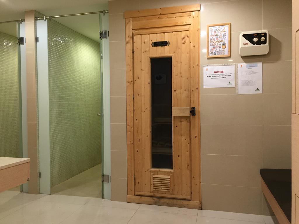 Cozy Studio Walk To Bts Free Wi-Fi Great Location Банкок Екстериор снимка