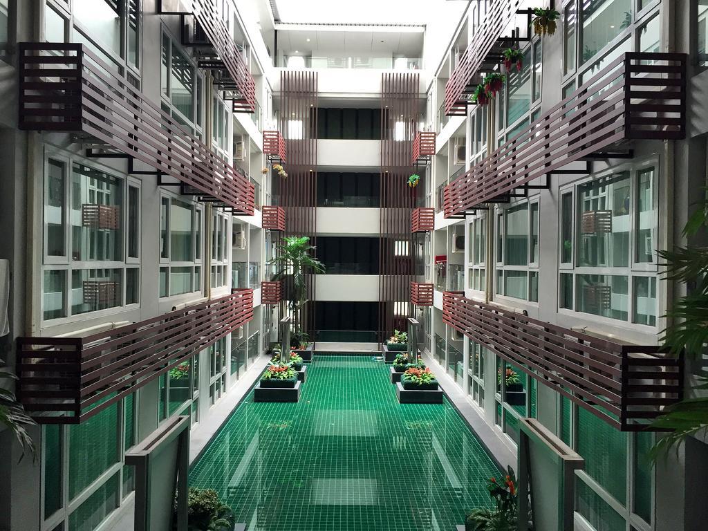 Cozy Studio Walk To Bts Free Wi-Fi Great Location Банкок Екстериор снимка