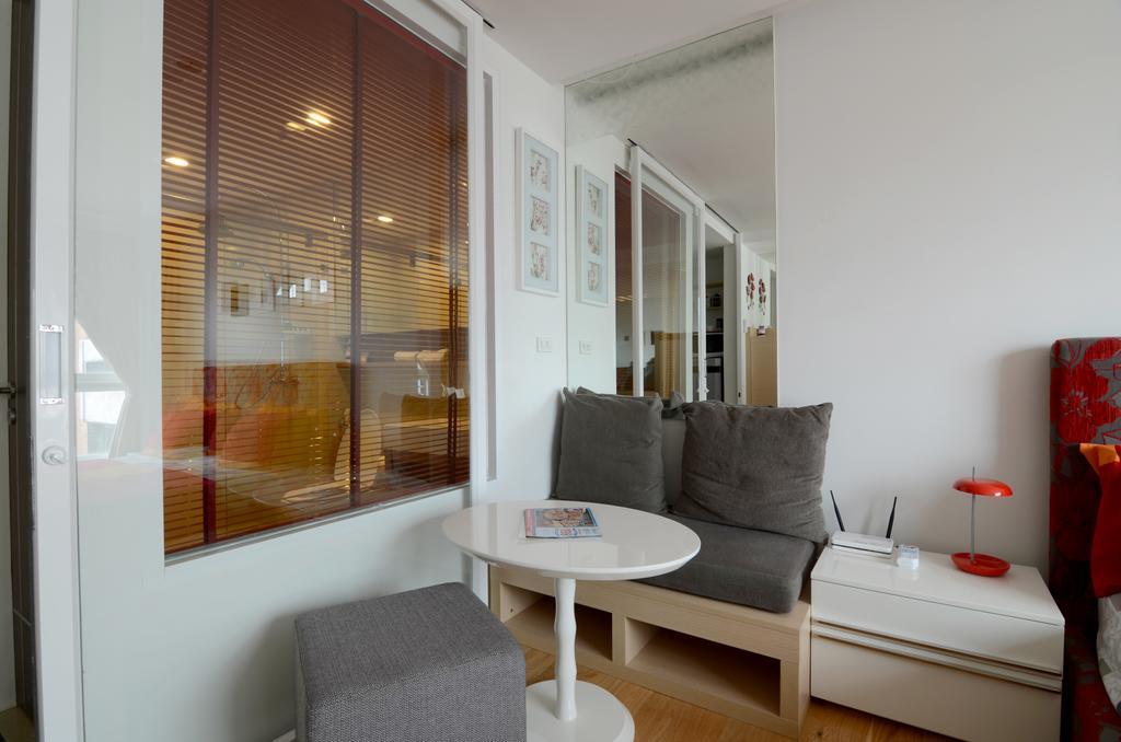 Cozy Studio Walk To Bts Free Wi-Fi Great Location Банкок Екстериор снимка